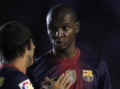 abidal vrea s vad n cariera la bar a