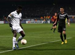adebayor amp lennon gata pentru conflict inter