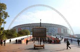 anglia tiri smalling i carrick a da din cap