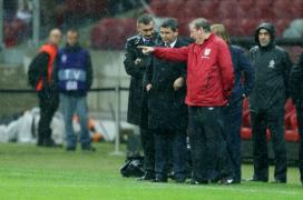 anglia v polonia setat pentru a lovi cu piciorul off la 4 pm