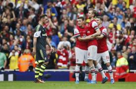arsenal ozil duce pl pentru asist deja