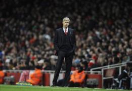 arsenal wenger dornic de olandez tinerel
