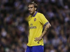 arsenalul echipa de tiri bendtner duce tunari atac