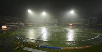 australia bate windies ca ploaia se opre te juca