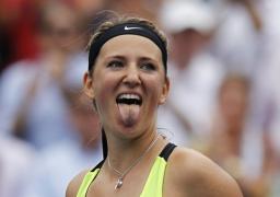 azarenka bate stosur