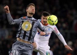 barton vrea sejurul francez