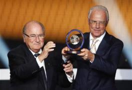 beckenbauer prime te premiul pre edintelui fifa