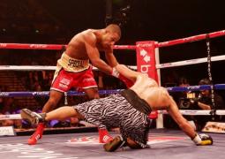 brook determinate de a scoate amir khan