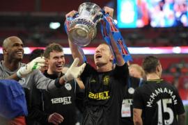budweiser poate scoate din fa cup