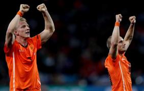 carmen vrea sneijder la fenerbahce