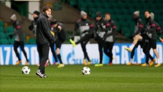 conte avem nevoie de un teren de antrenament cu dou goalposts 