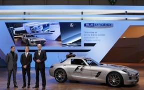 daimler preia mercedes f1 team