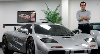 distribuitor vinde masina mclaren f1 pentru 3 5 milioane de lire sterline