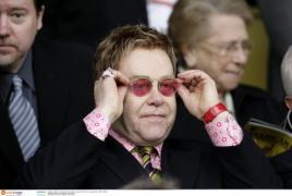elton john telefoane lennon dup c tiga bar a