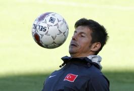 emre se ntoarce n turcia