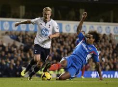 everton alexandru oferite ca tottenham chase barkley