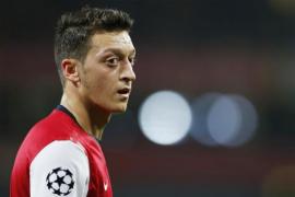 ex ofi er de artilerie joac n jos link ul de ozil bergkamp