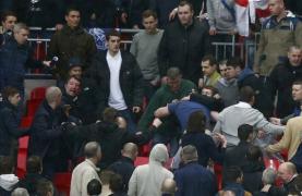 fotbal violen ridic de capul ei ur t