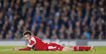 fulham i norwich s liciteze pentru mary