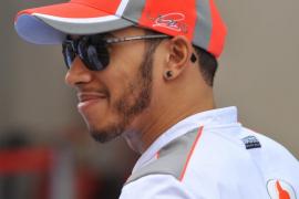 hamilton ne poate cu siguranta provocare red bull 