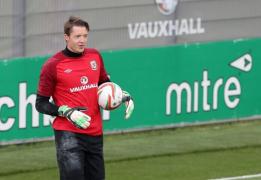 hennessey se extinde yeovil mprumut