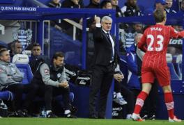 hughes a fost rugat s demisioneze