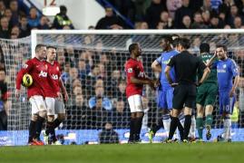 hughes rezolu ia pe clattenburg