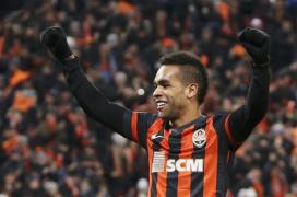 juventus amp man utd concura pentru brazilia star