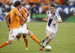 keane extinde ederea la galaxy