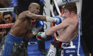 khan a putut a lua mayweather jr data