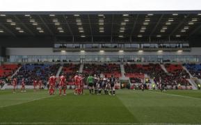 lei gaj poarta venituri pentru salford reds