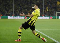 lewandowski s p r seasc dortmund agent