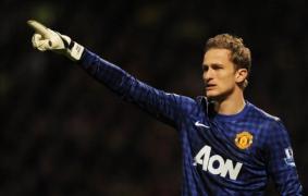 man utd stoke considera lindegaard muta