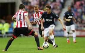 man utd tiri januzaj n linia de cre tere de 20 plata