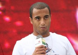 moura vrea s c tige totul cu psg