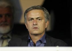 mourinho vom transporta ca sir alex