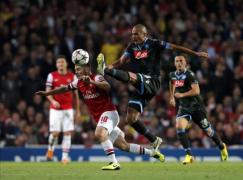 napoli mijloca laud magic arsenal