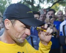 nike se termin de sponsorizare cu armstrong