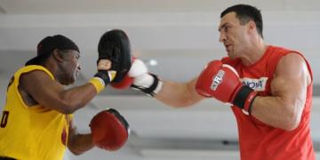 omagii se toarn pentru emanuel steward