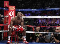 pacquiao i bradley crize ar putea c tiga mayweather 200 milioane dolari