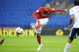 palatul i hull interesat n guedioura