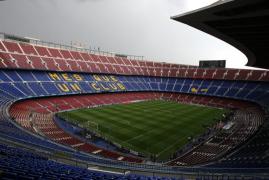 papa invitat la camp nou