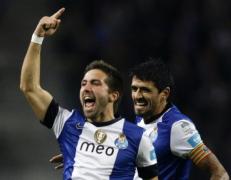 psg garnitur de moutinho afacere