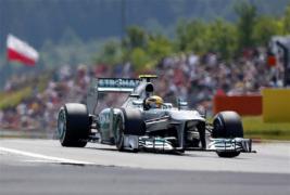 stiri f1 hamilton ia pole position n germania