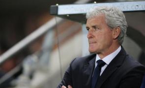 stoke city hughes mul umit cu efort