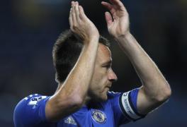 terry a purta banderola de anti rasism