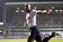 tottenham aston villa s deturneze defoe muta