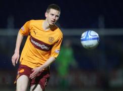 transfer de stiri ross county semn saunders