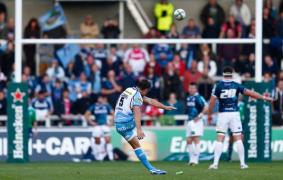 v nzare rechini 34 cardiff blues 33