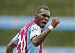 villa pe benteke un om marcat el ahmadi